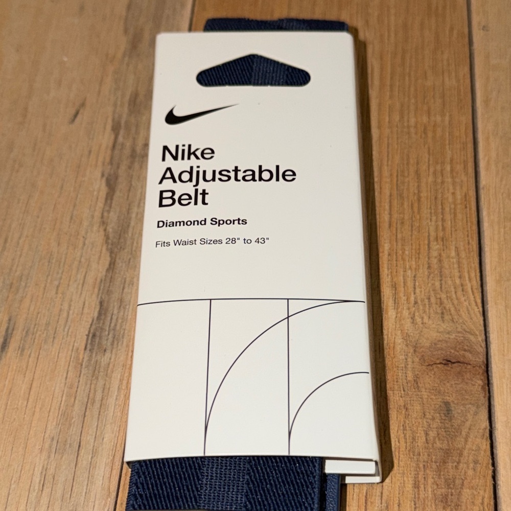 Nike Baseball/Softball Belt 3.0 Adult 28"-43"  Navy/White Unisex NWT - Picture 2 of 4